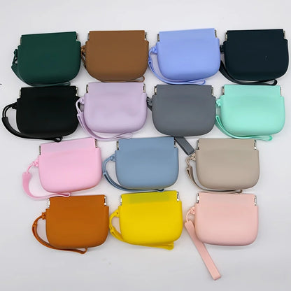 1 Silicone Dog Treat Pouch, Portable Pet Snack Bag - Easy to Clean & Waterproof for Outdoor Training, Pet Walking Essentials