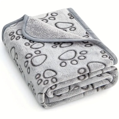 Pet Blanket Flannel Material Grey Footprint Pattern Essentials Dog Cat Cushion High Quality Soft Warm Pet Blanket Pet Supplies